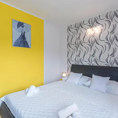 Apartman In Mit Grill Funtana